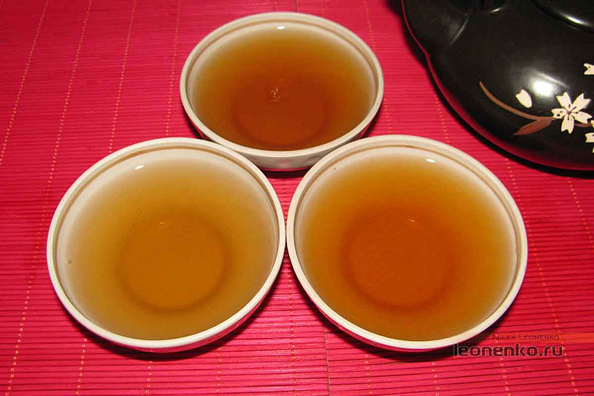 YiXing Black Tea - приготовленный чай